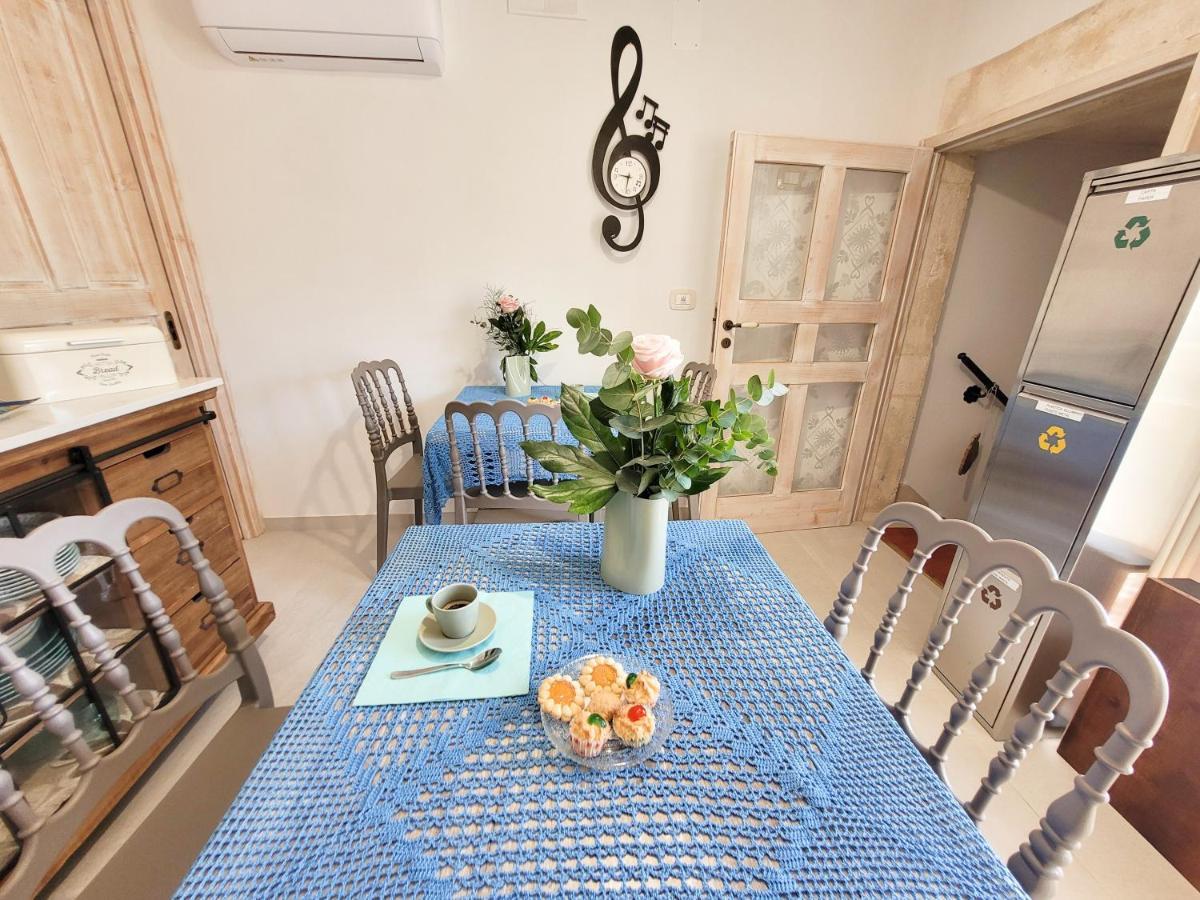 Rossini Guest House Martina Franca Bagian luar foto